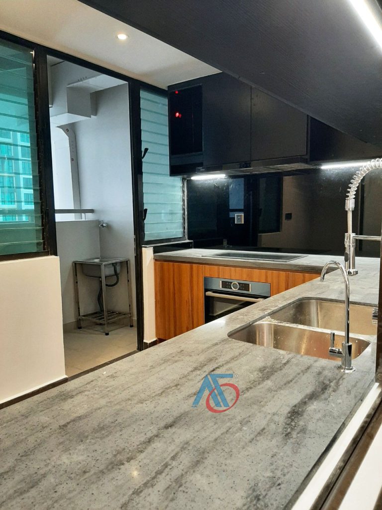 đơn_vị_thi_công_bếp_đá_solid_surface_uy_tín_tại_gia_lai