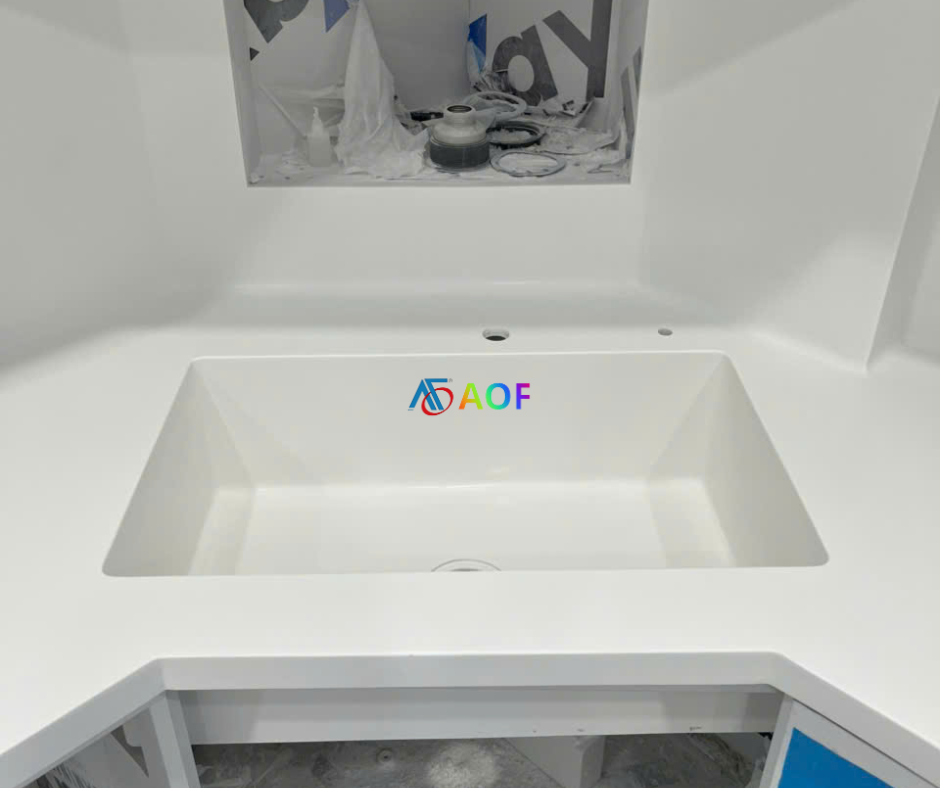 báo_gihoafn_thiện_lavabo_đá_solid_surfcace_tại_hà_nội